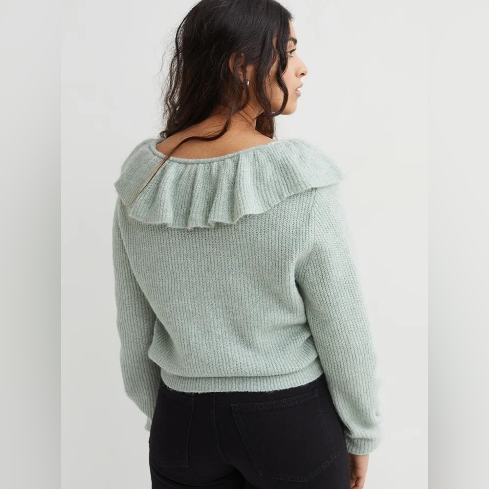 H&M Flounce Peter Pan Collared Cardigan in Sage Green - Picture 4 of 7